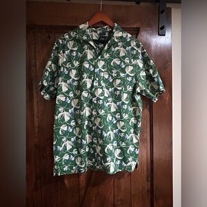 GAP Green and White Casual Button Down Shirt